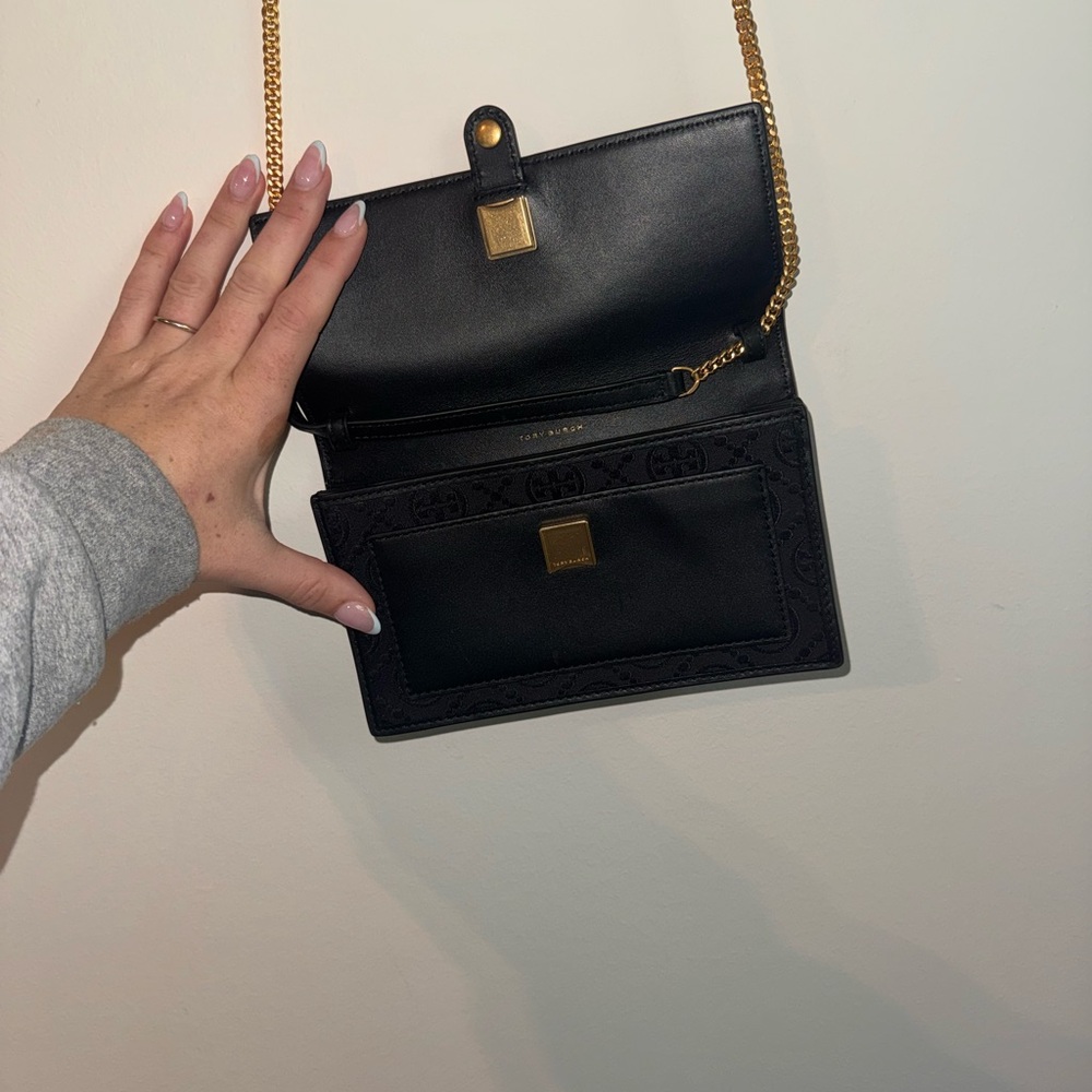 Tory Burch Black Logo Jacquard Crossbody Wallet - Picture 5 of 6